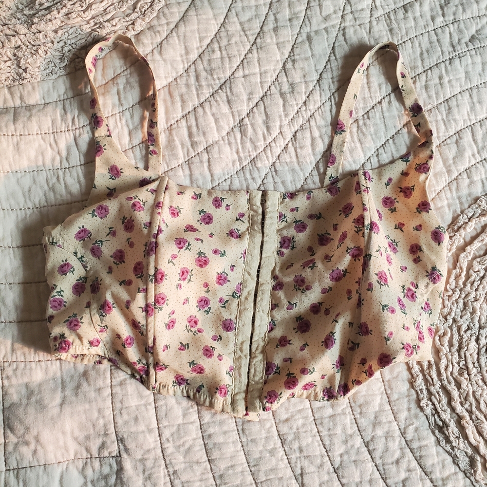 romantic rose printed cream corset with boning. #romantic #cottagecore
